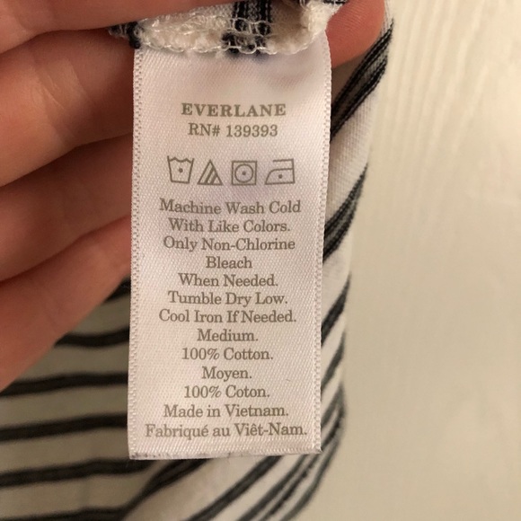 Everlane Boxy Cotton Crewneck T-Shirt - Picture 7 of 7